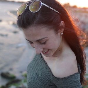 Meet your Posher, Marissa